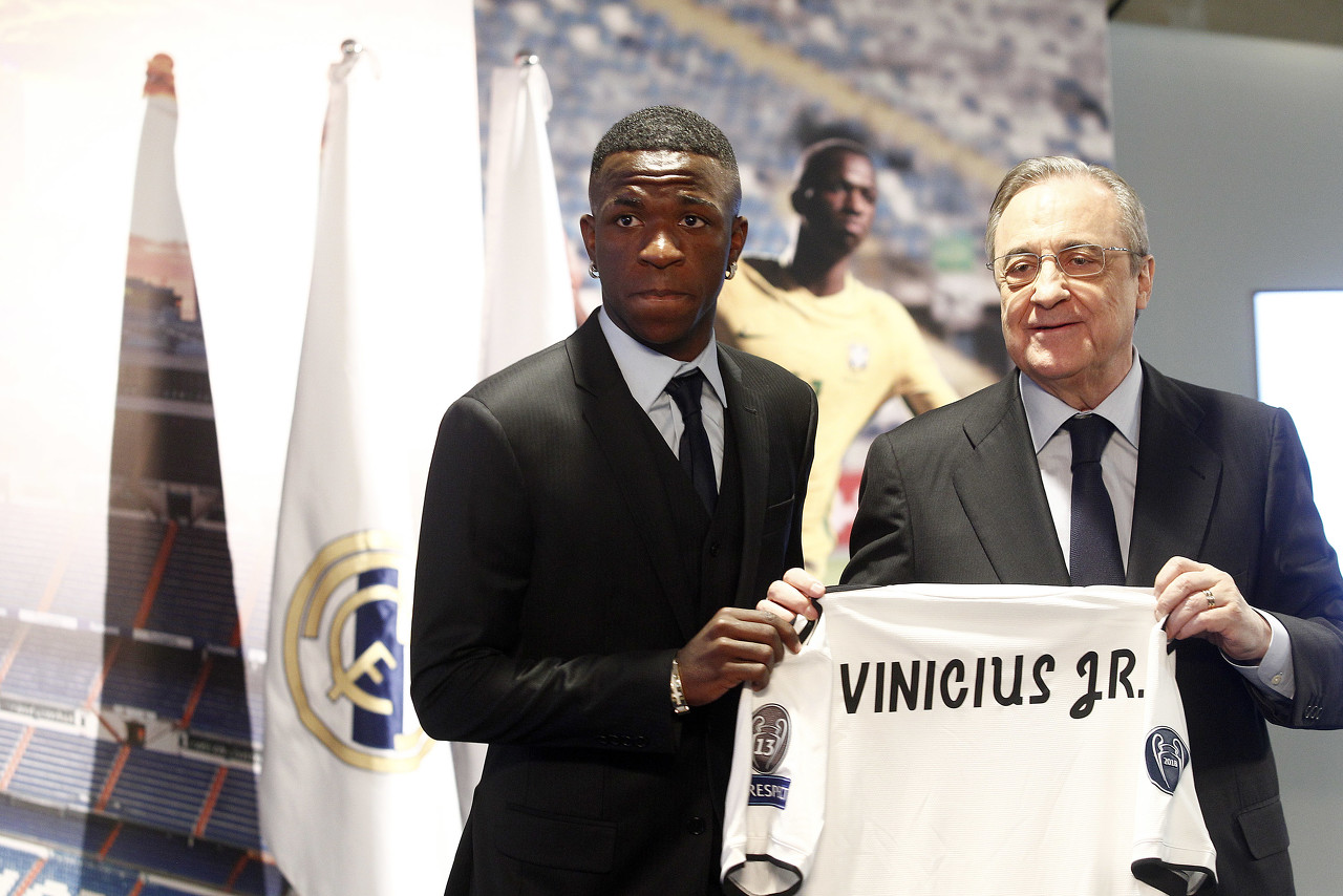 巴西球星交易市场热度飙升:维尼修斯、罗德里戈等巨星身价水涨船高